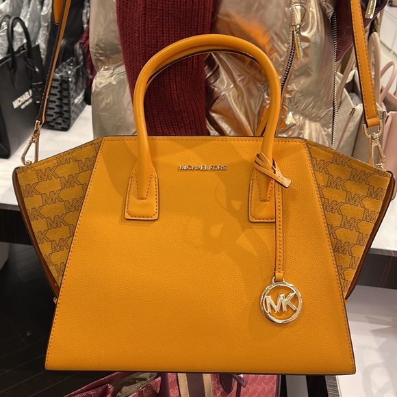 Michael Kors Avril Large Top Zip Satchel Shoulder Bag
Honeycomb - Picture 7 of 16